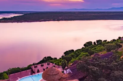 mweya lodge - Bush2City (1)